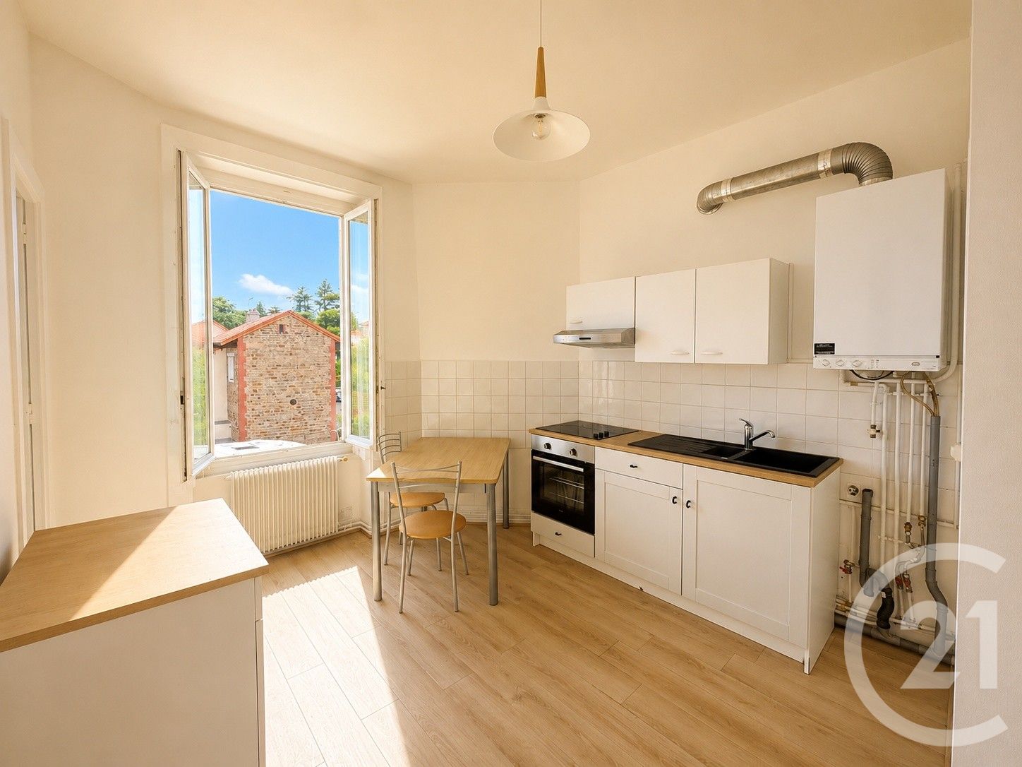 LOCATION - Appartement - ST ETIENNE (42000) - 490.0 €