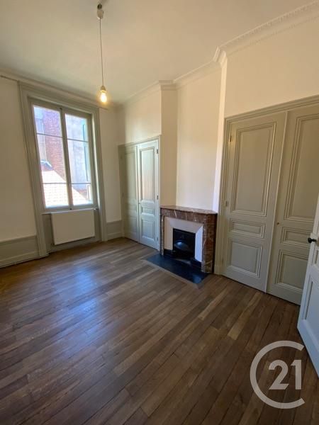 LOCATION - Appartement - ST ETIENNE (42000) - 480.0 €