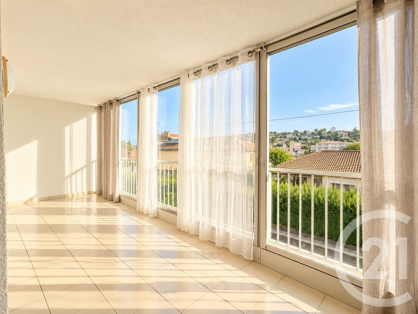 VENTE - Appartement - ST ETIENNE (42100) - 120000.0 €