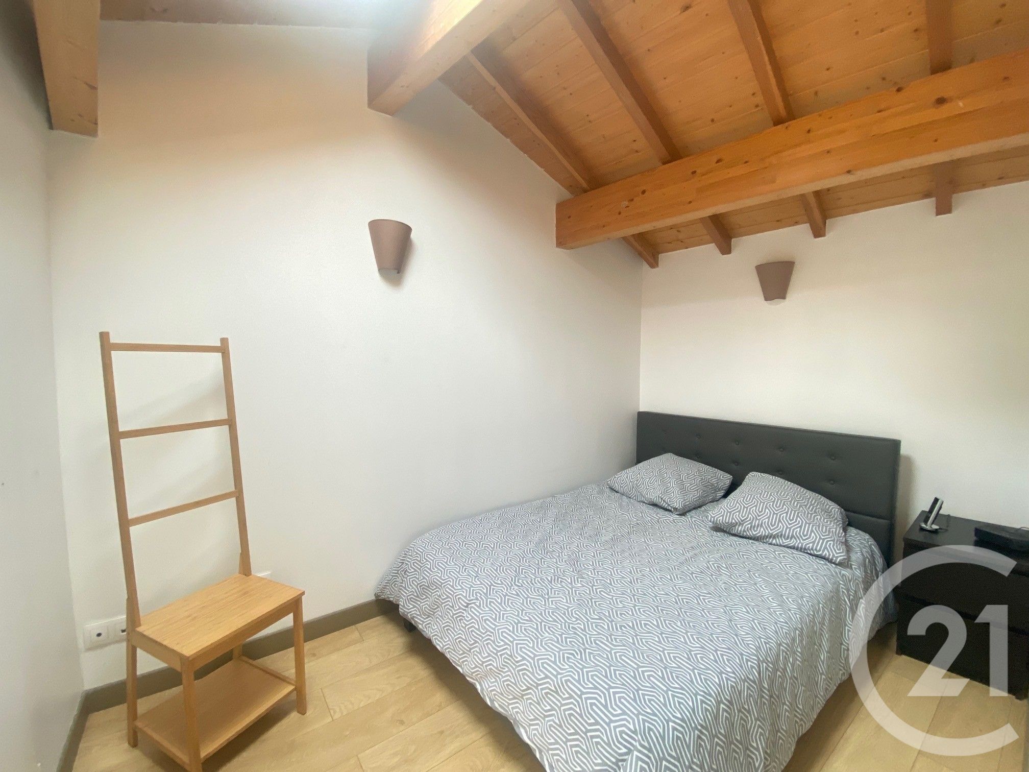 LOCATION - Maison - GREZIEUX LE FROMENTAL (42600) - 661.0 €
