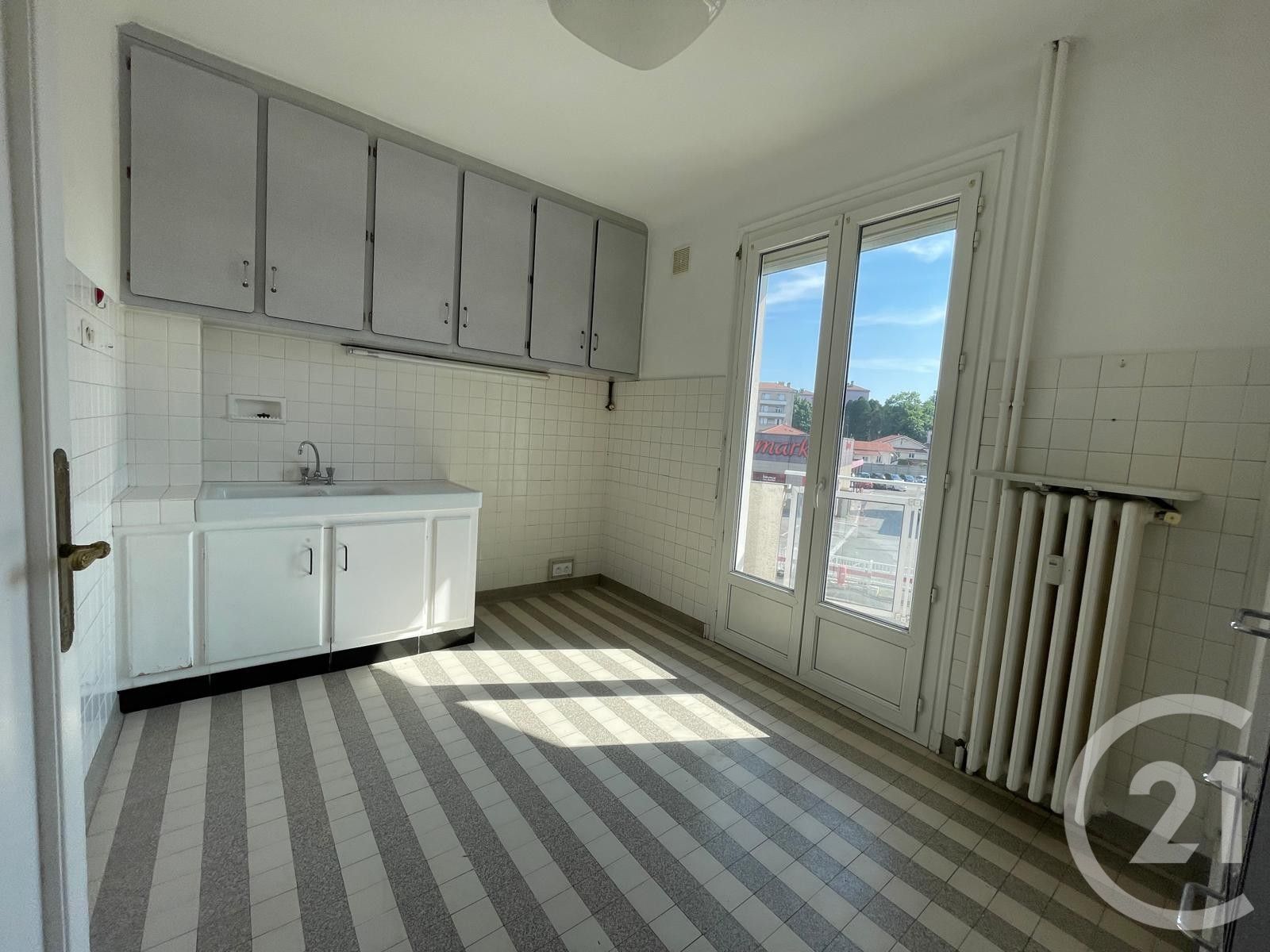 VENTE - Appartement - ST ETIENNE (42100) - 66000.0 €