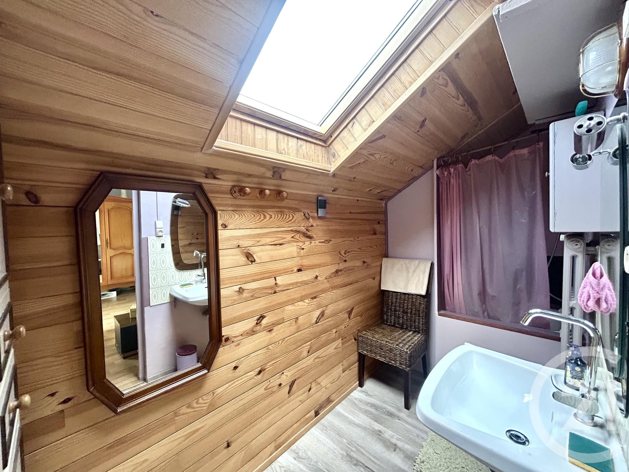 VENTE - Maison - L ETRAT (42580) - 240000.0 €