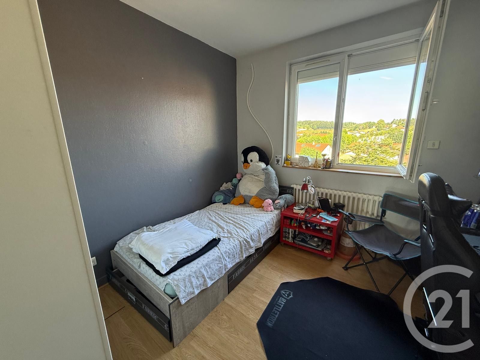 LOCATION - Appartement - ST GENEST MALIFAUX (42660) - 750.0 €