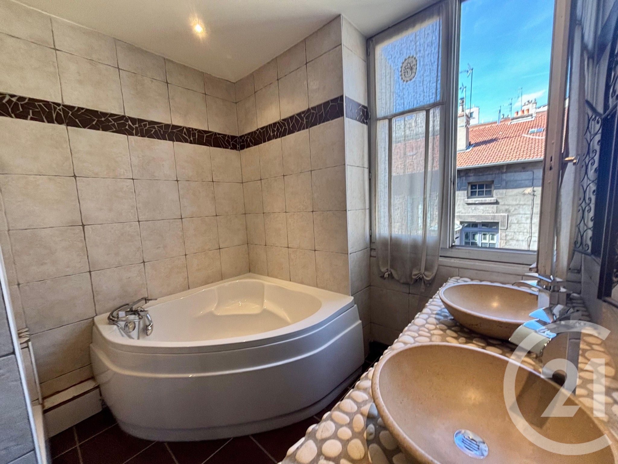 VENTE - Appartement - ST ETIENNE (42000) - 89000.0 €