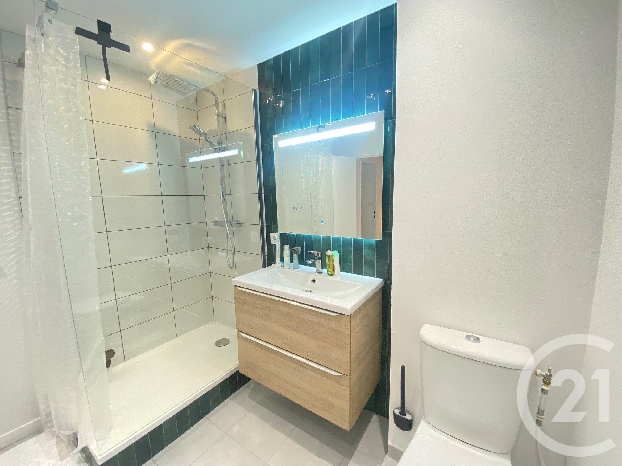 LOCATION - Appartement - ST ETIENNE (42000) - 850.0 €