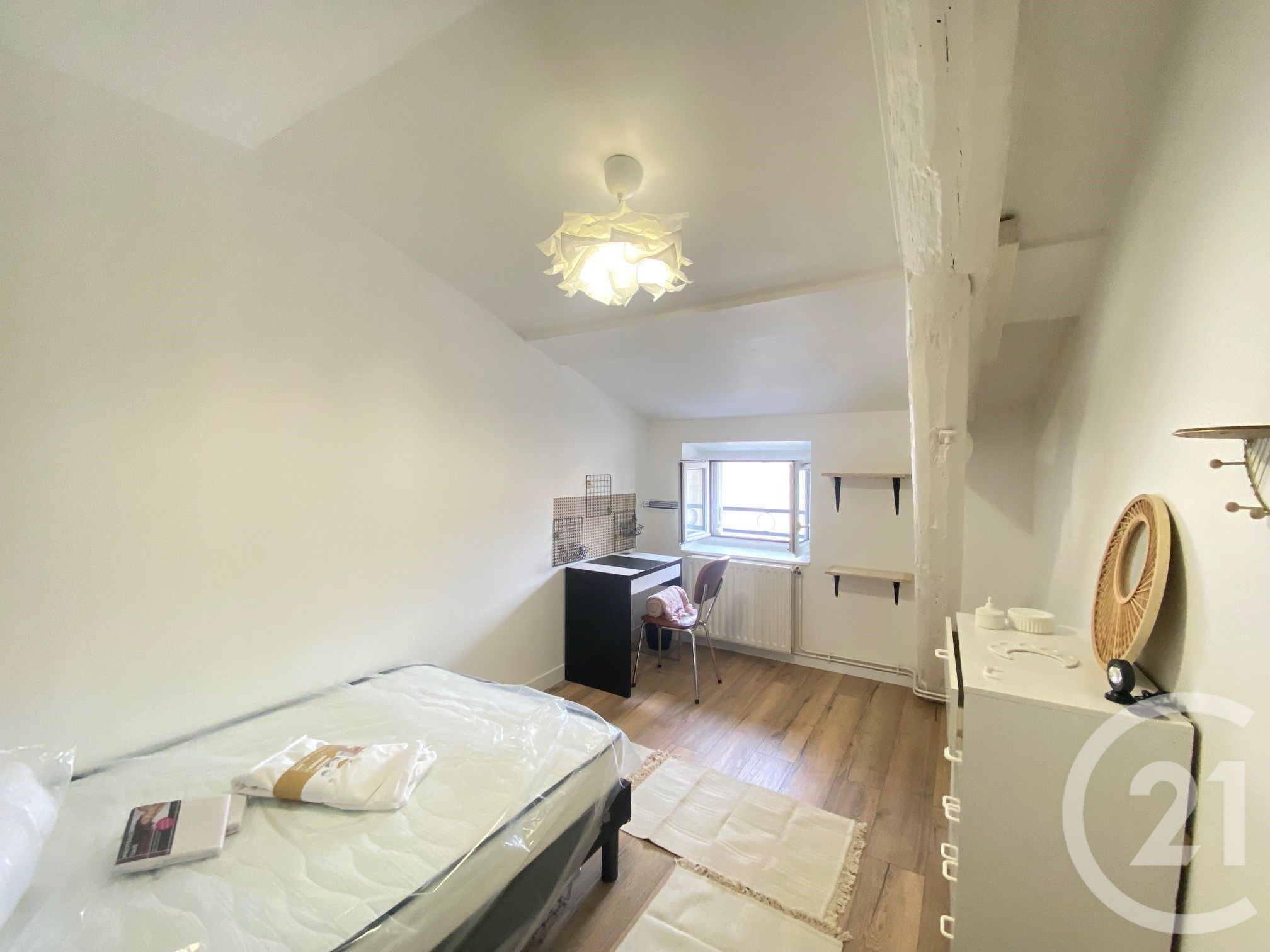 LOCATION - Appartement - ST ETIENNE (42000) - 850.0 €