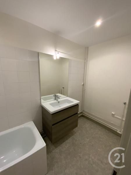 LOCATION - Appartement - ST ETIENNE (42000) - 480.0 €