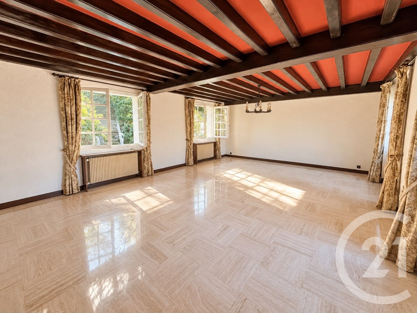 VENTE - Maison - ST PRIEST EN JAREZ (42270) - 359000.0 €