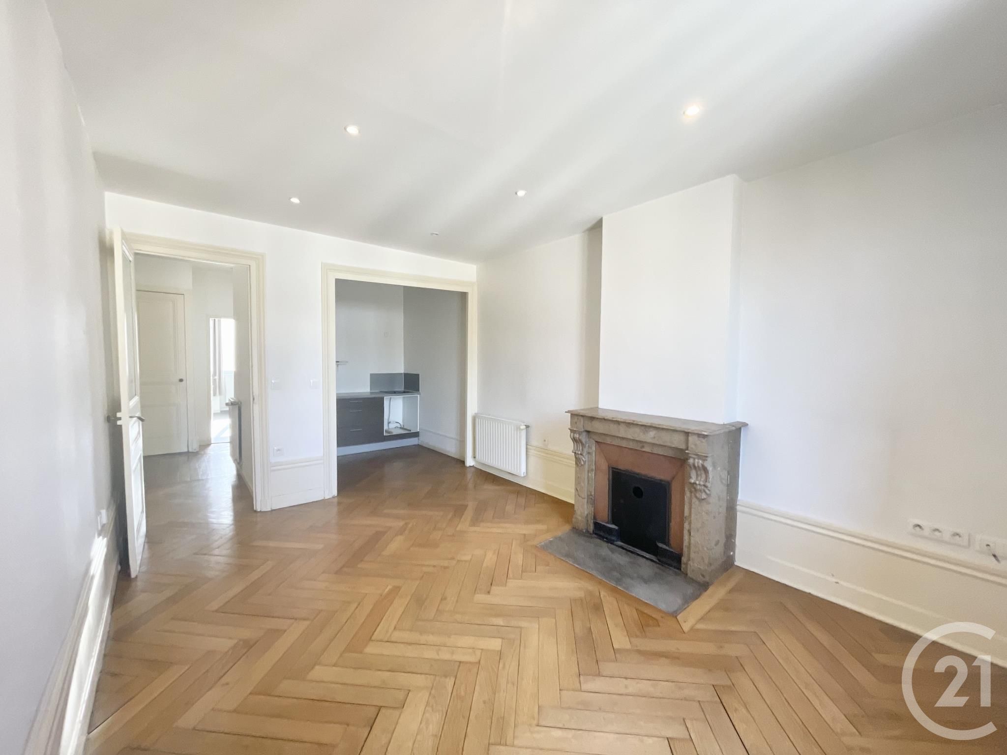 LOCATION - Appartement - ST ETIENNE (42100) - 390.0 €