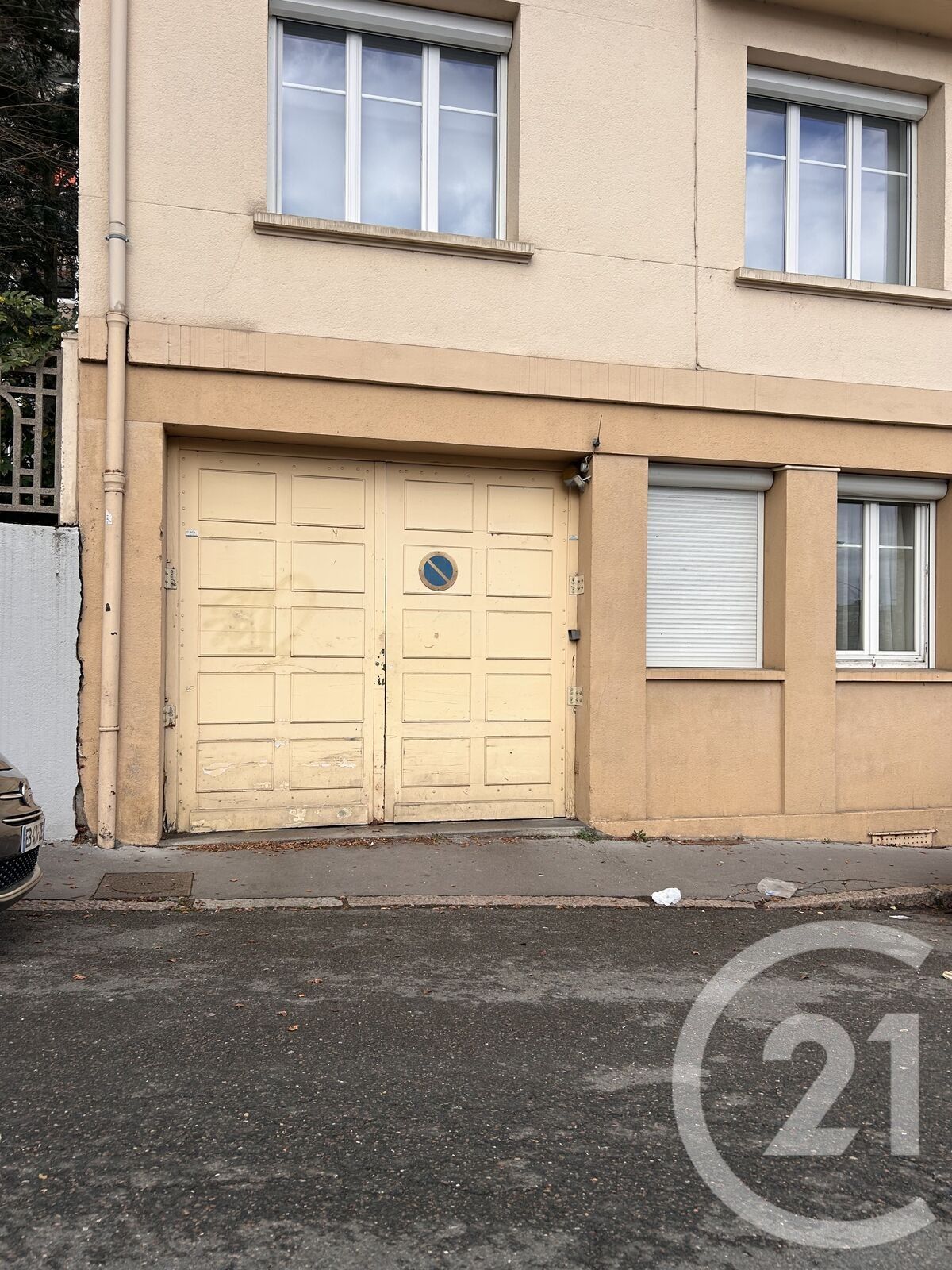 VENTE - Parking - ST ETIENNE (42100) - 9000.0 €
