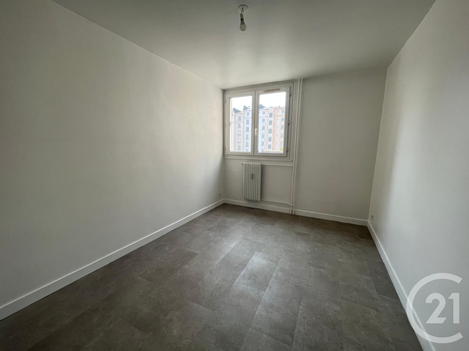 LOCATION - Appartement - ST ETIENNE (42000) - 600.0 €
