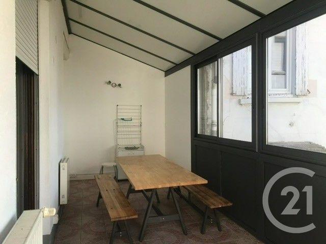 LOCATION - Appartement - ST ETIENNE (42000) - 370.0 €