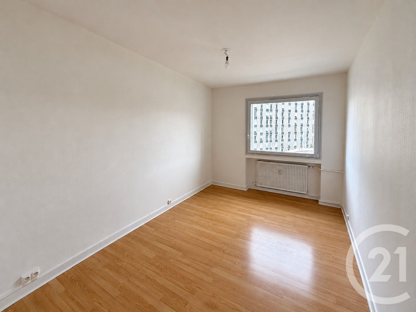 LOCATION - Appartement - ST ETIENNE (42100) - 520.0 €