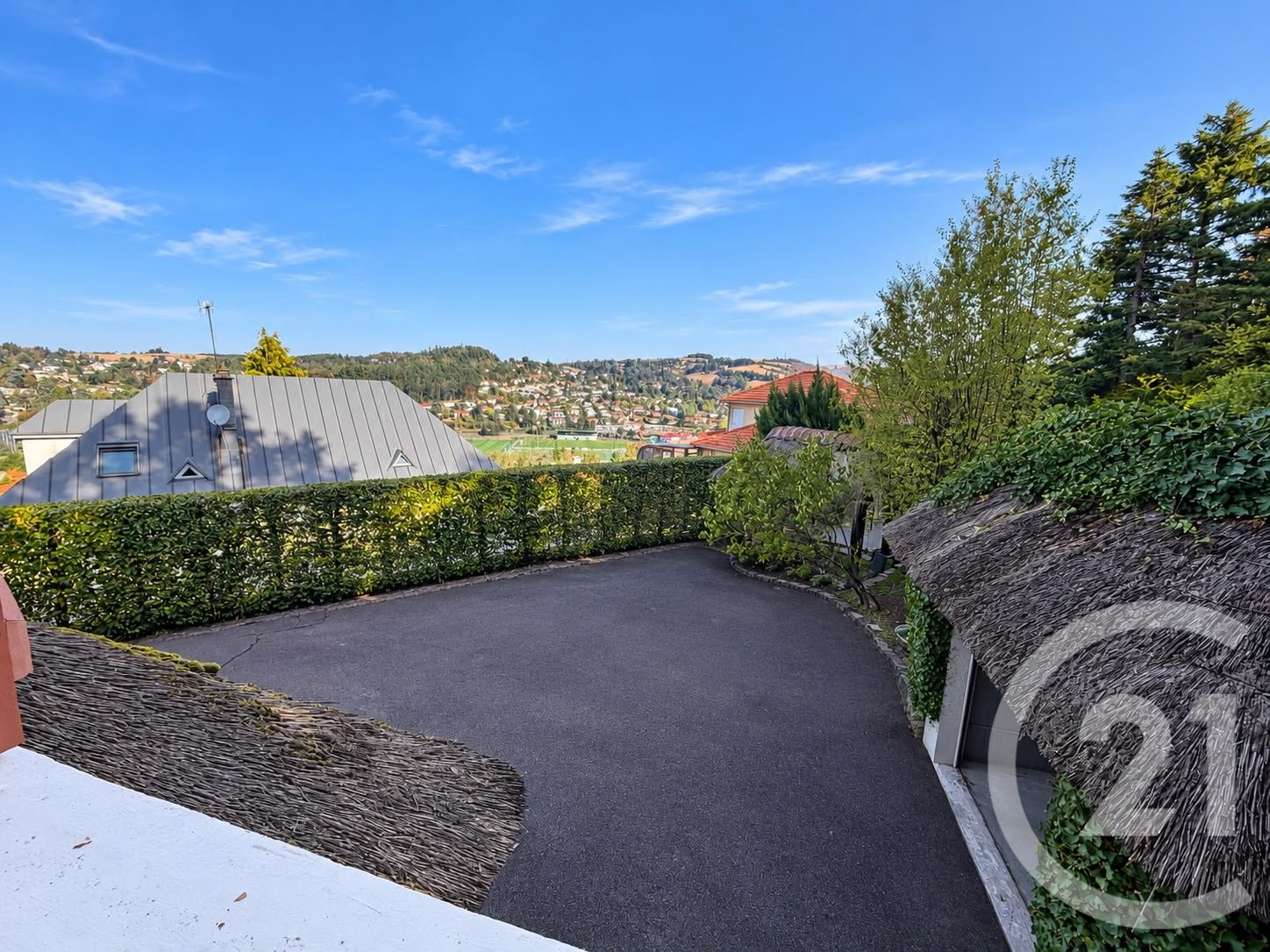 VENTE - Maison - ST PRIEST EN JAREZ (42270) - 359000.0 €