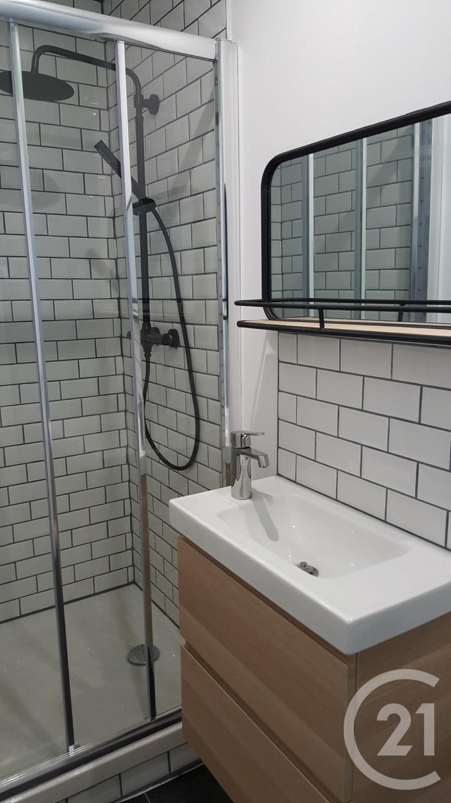 LOCATION - Appartement - ST ETIENNE (42000) - 490.0 €