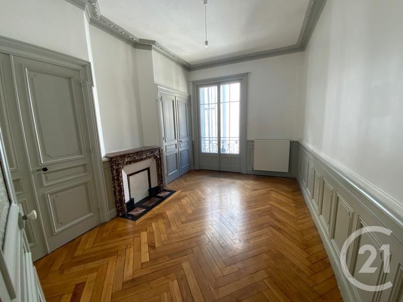 LOCATION - Appartement - ST ETIENNE (42100) - 520.0 €