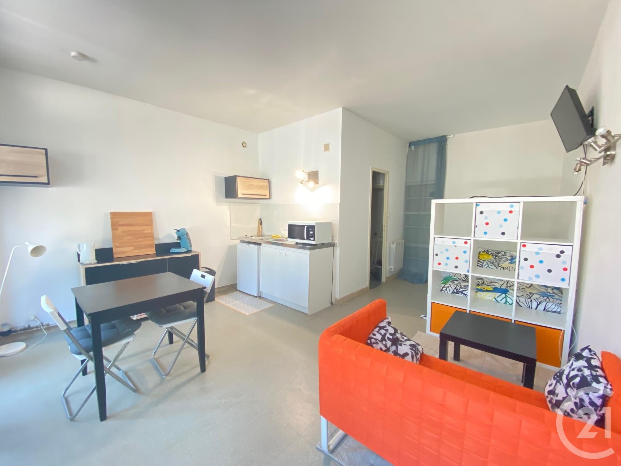 LOCATION - Appartement - ST ETIENNE (42000) - 334.0 €