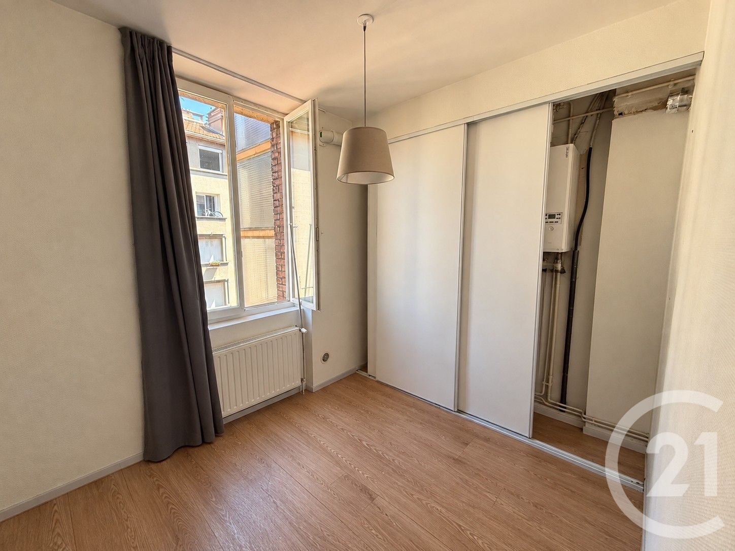 LOCATION - Appartement - ST ETIENNE (42000) - 465.0 €