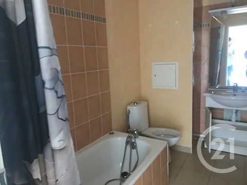 LOCATION - Appartement - ST ETIENNE (42100) - 390.0 €