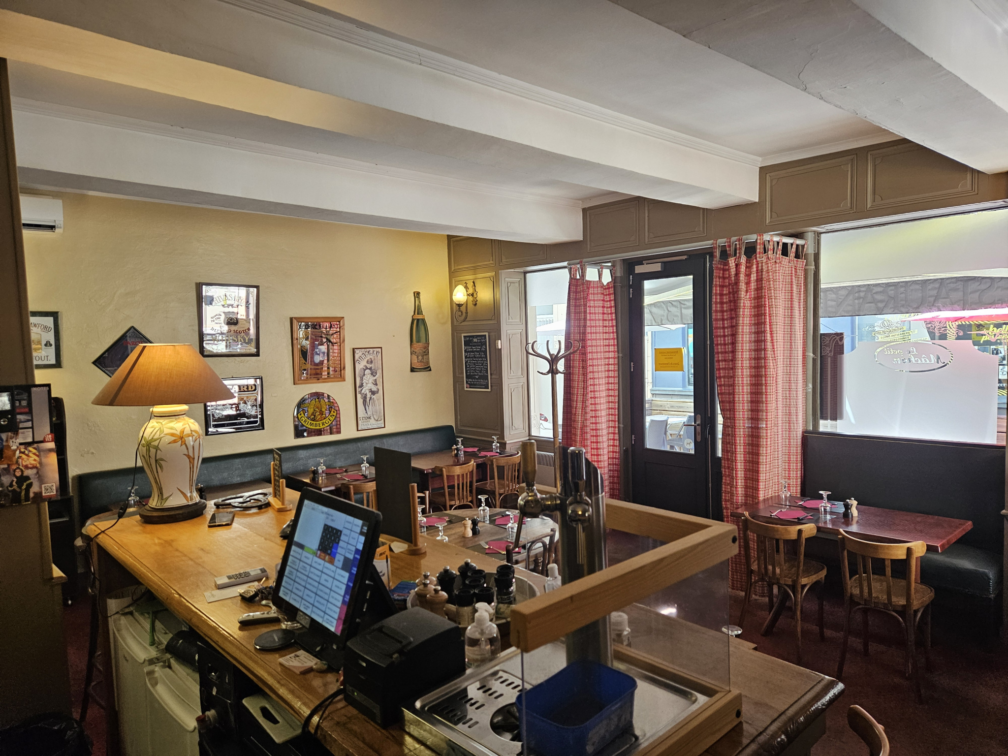VENTE-FONDS-DE-COMMERCE - Boutique - Montbrison (42600) - 75000 €