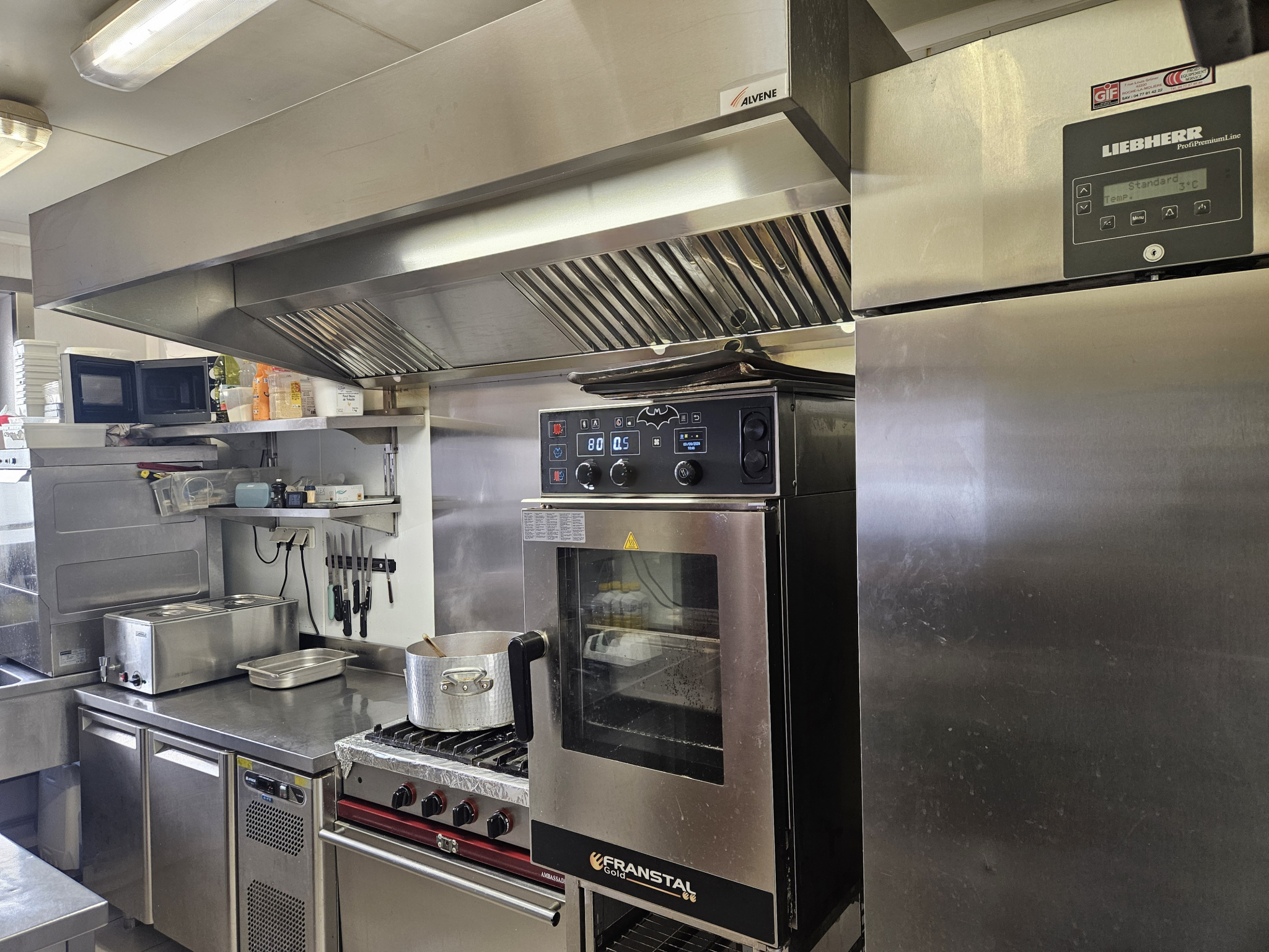 VENTE-FONDS-DE-COMMERCE - Boutique - Montbrison (42600) - 75000 €