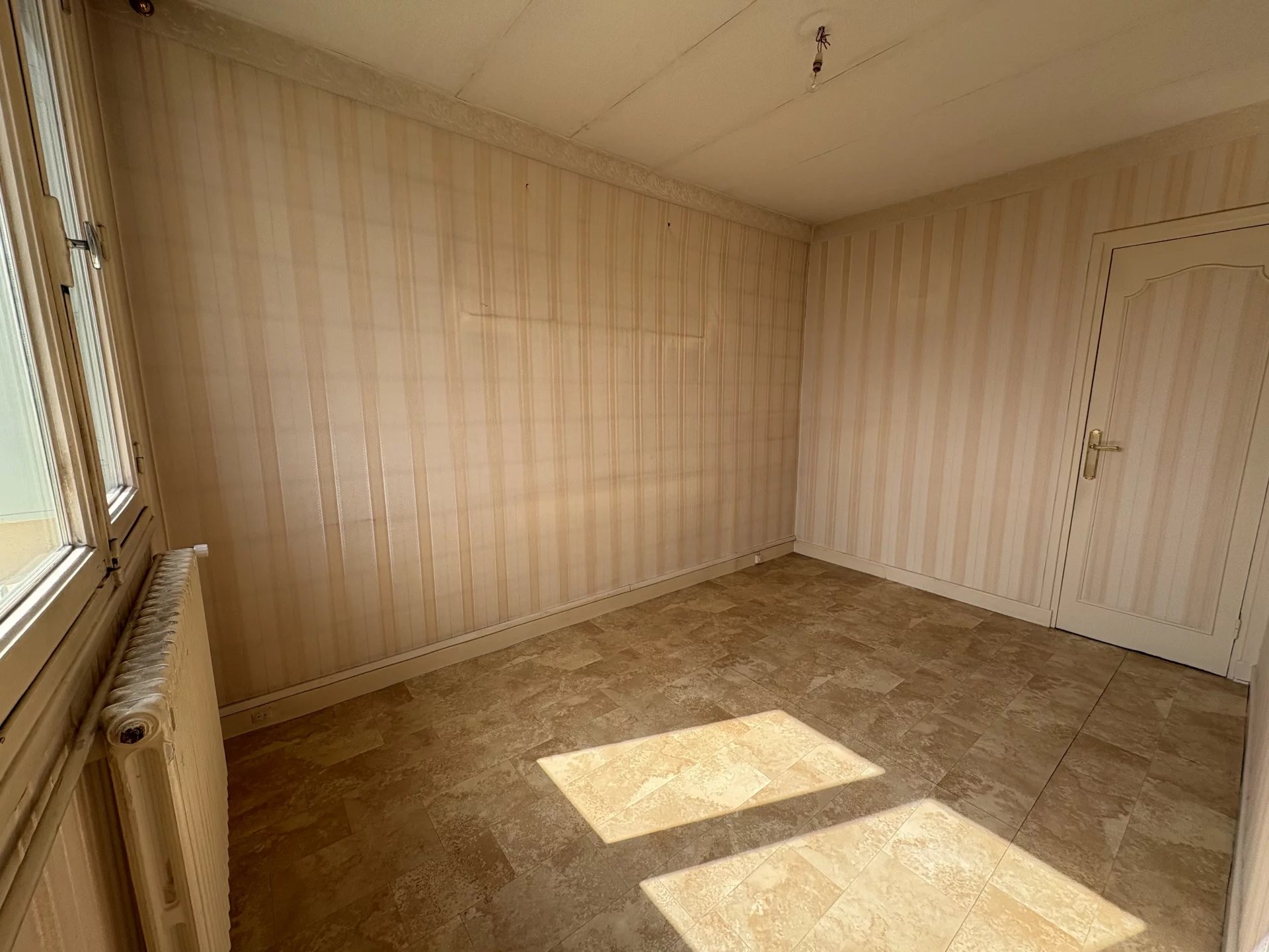 VENTE - Appartement - Saint-Étienne (42000) - 56000 €