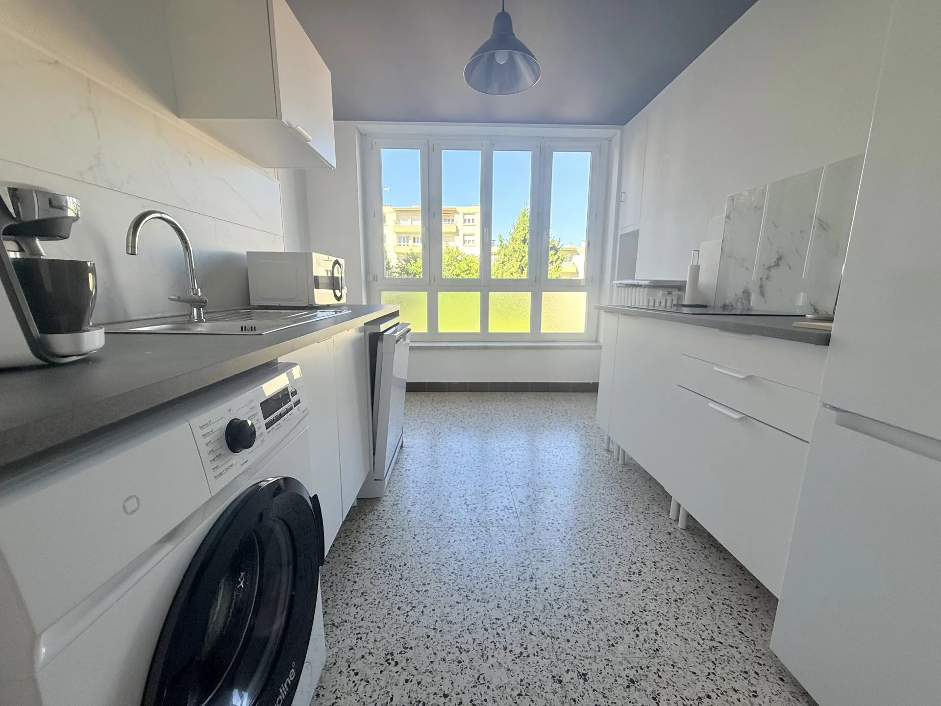 LOCATION - Appartement - Saint-Étienne (42000) - 390 €