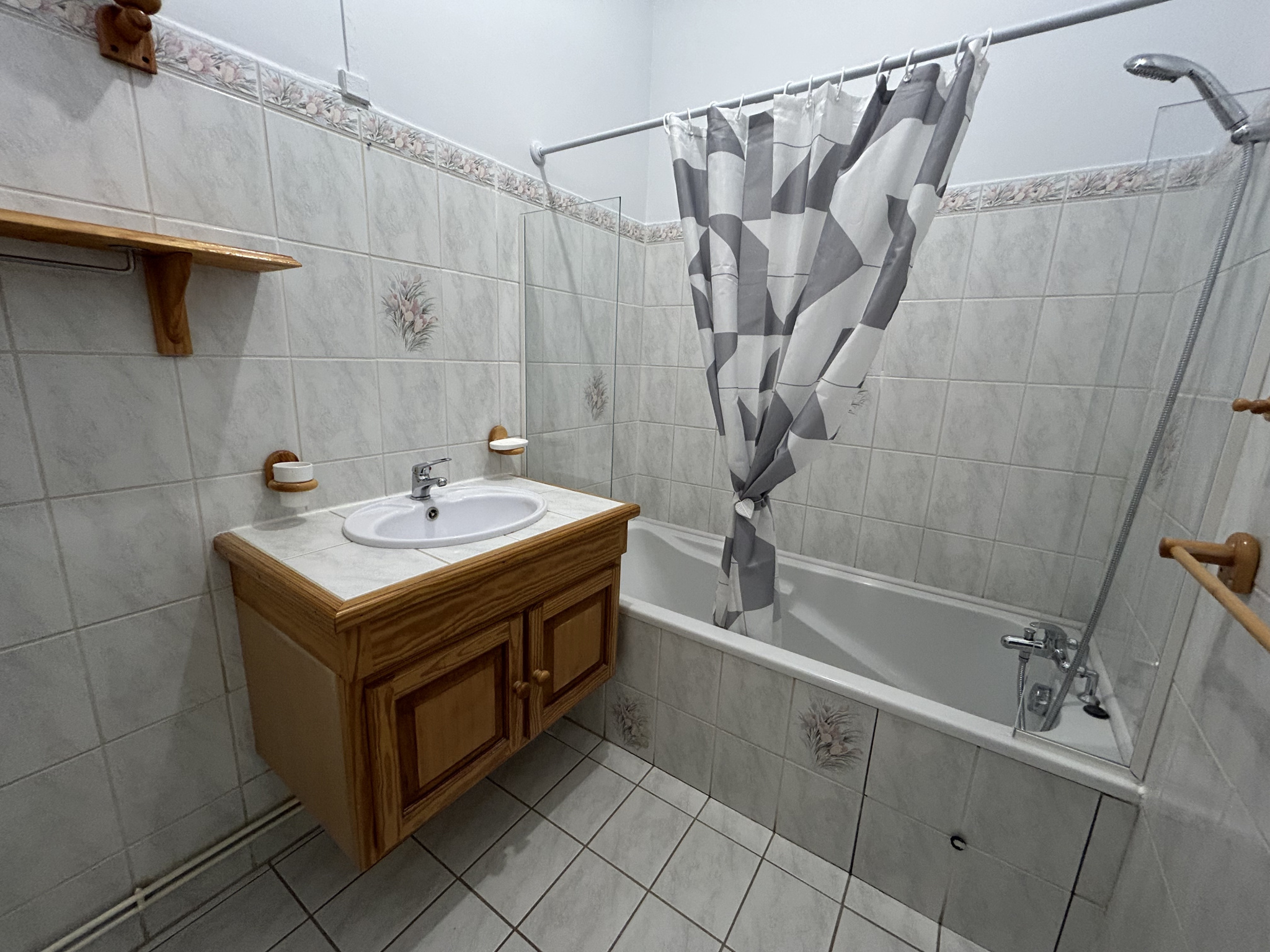 LOCATION - Appartement - Saint-Étienne (42000) - 668 €