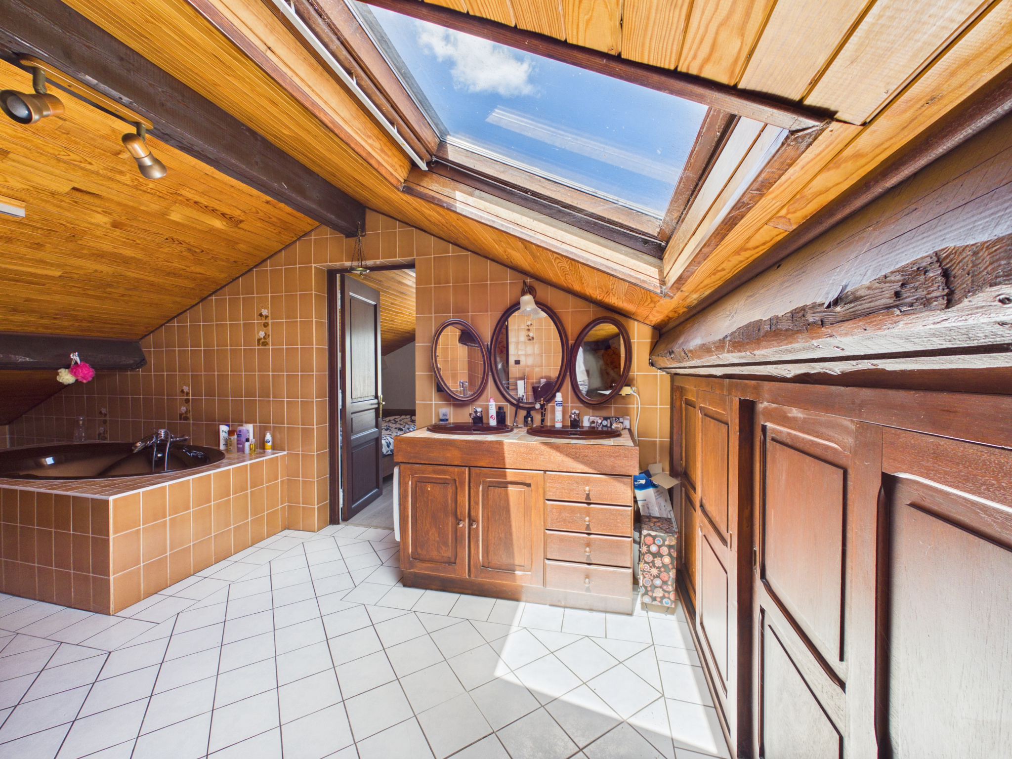 VENTE - Maison/villa - Saint-Priest-en-Jarez (42000) - 249000 €