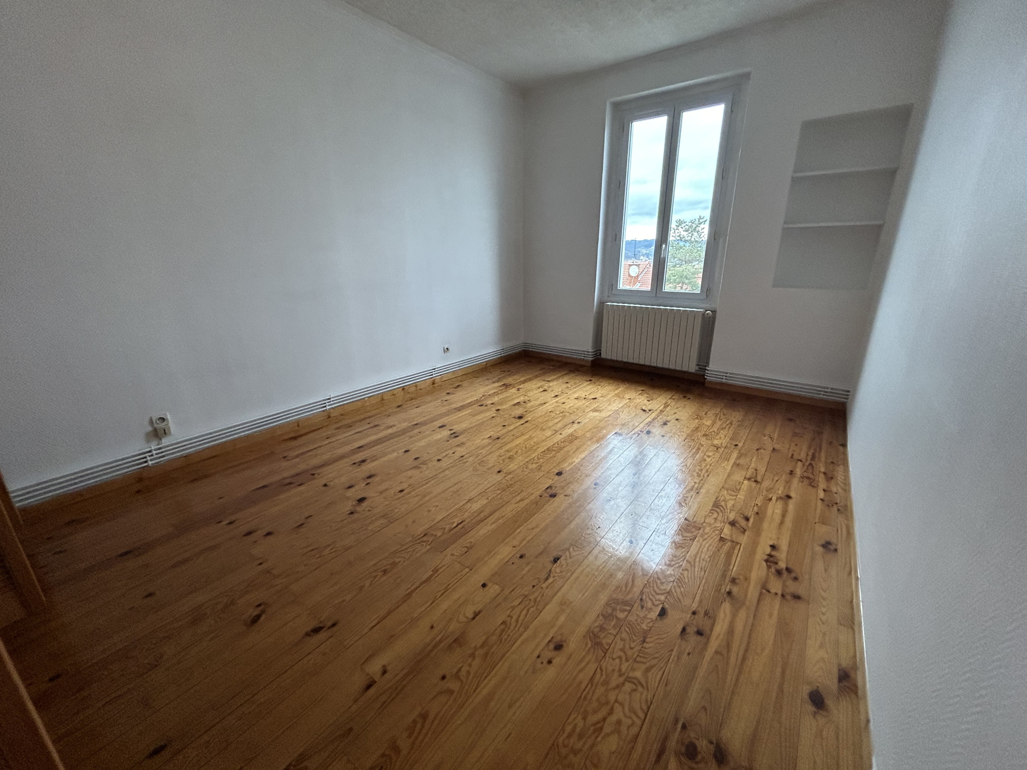 LOCATION - Appartement - Saint-Étienne (42000) - 668 €