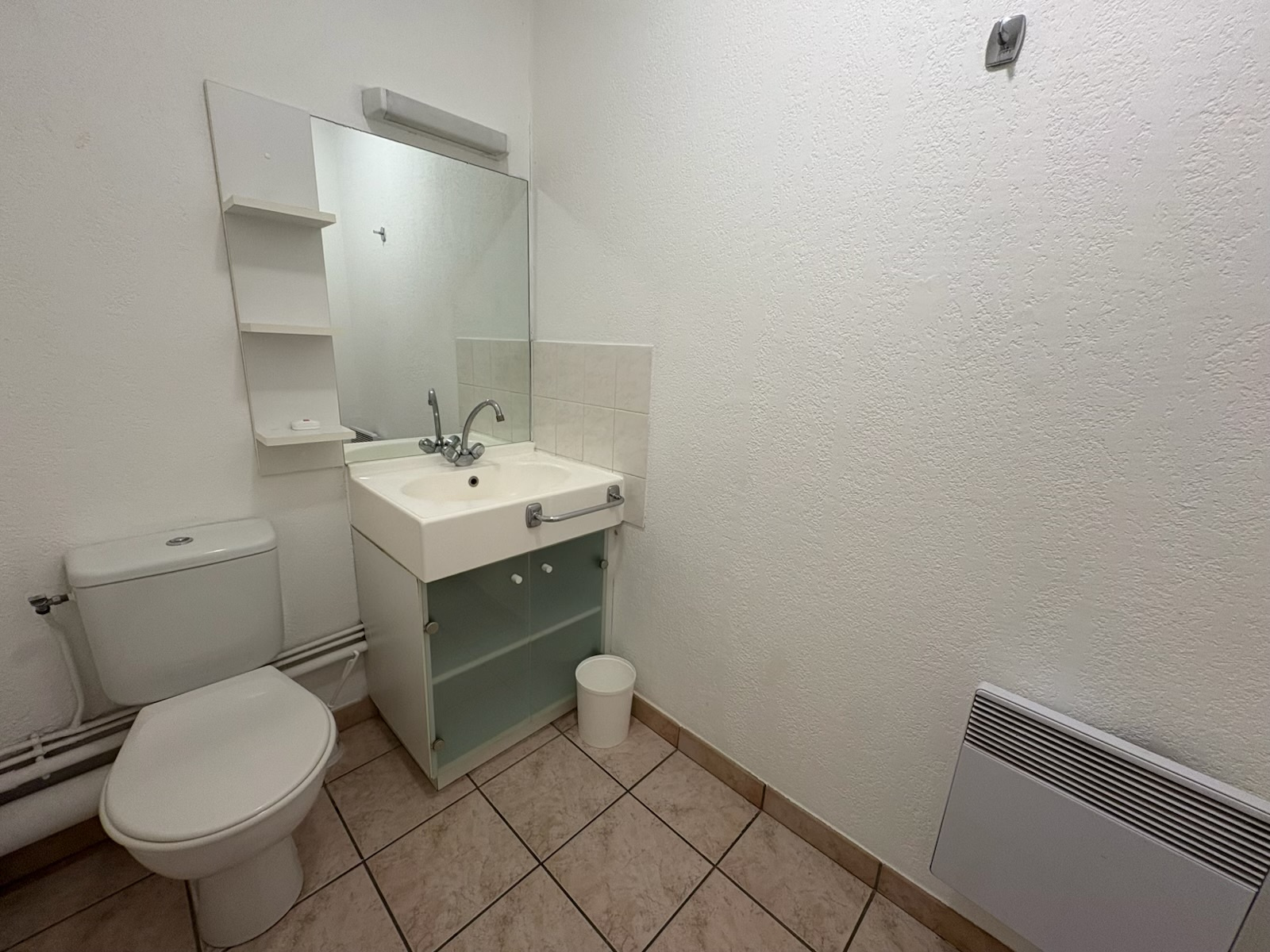 LOCATION - Appartement - Saint-Étienne (42100) - 390 €