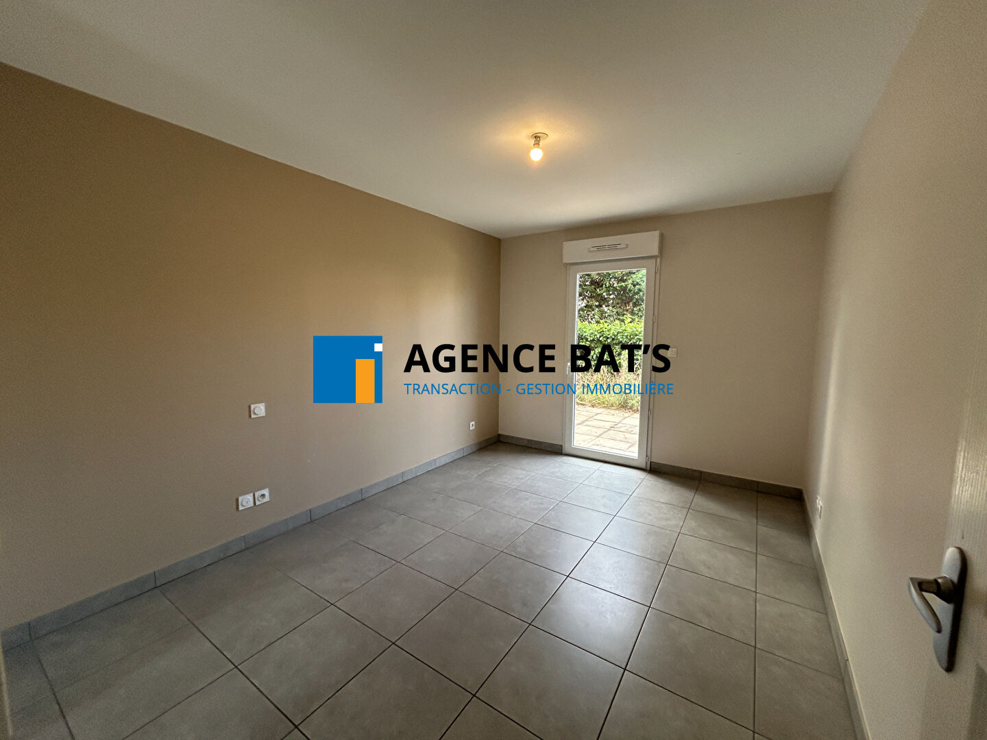 VENTE - Appartement - SAINT GENEST LERPT (42530) - 188000 €