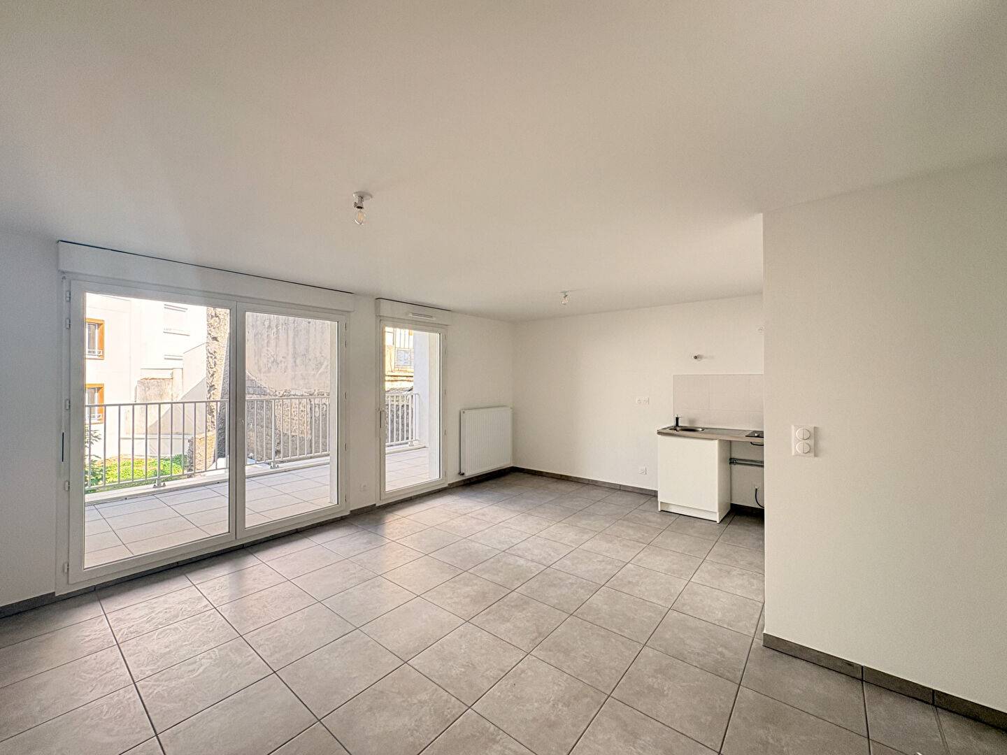 LOCATION - Appartement - SAINT ETIENNE (42000) - 599 €