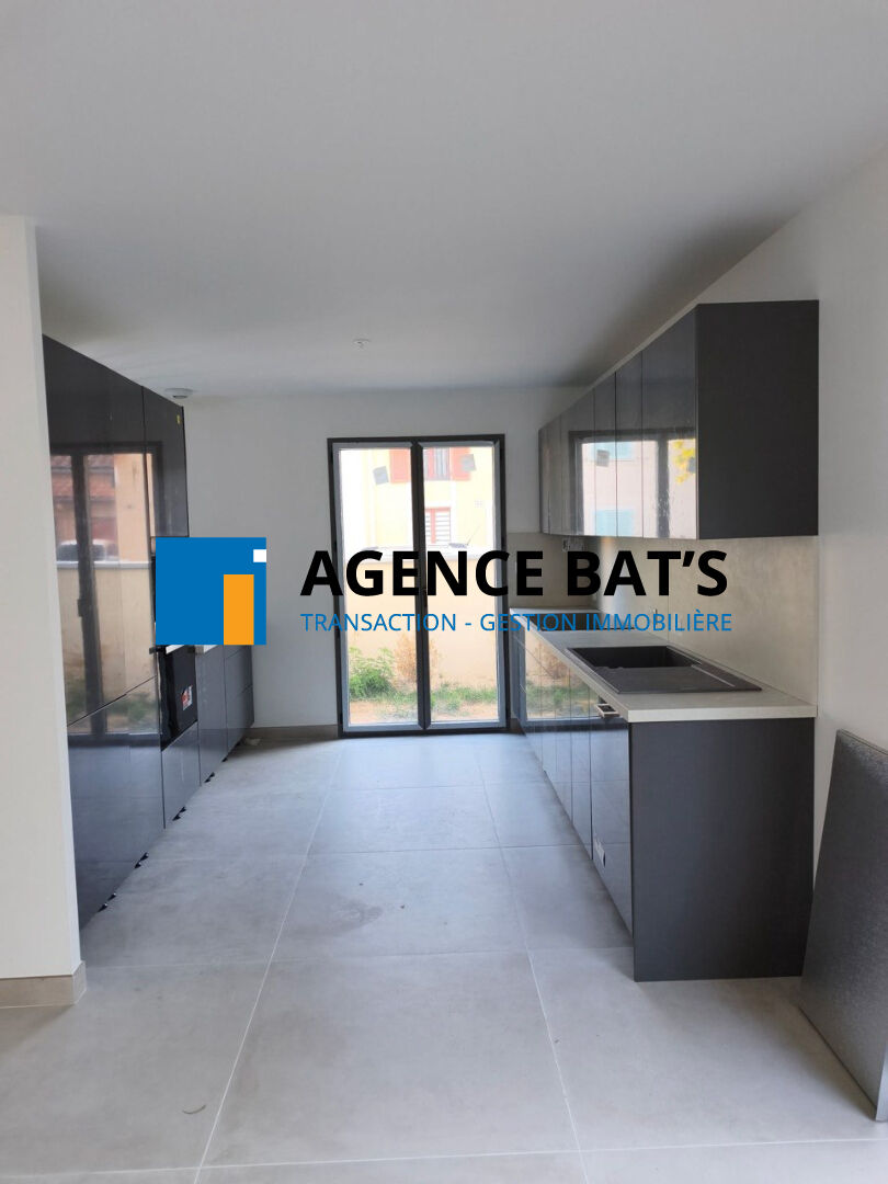 VENTE - Maison - SOLAIZE (69360) - 638000 €