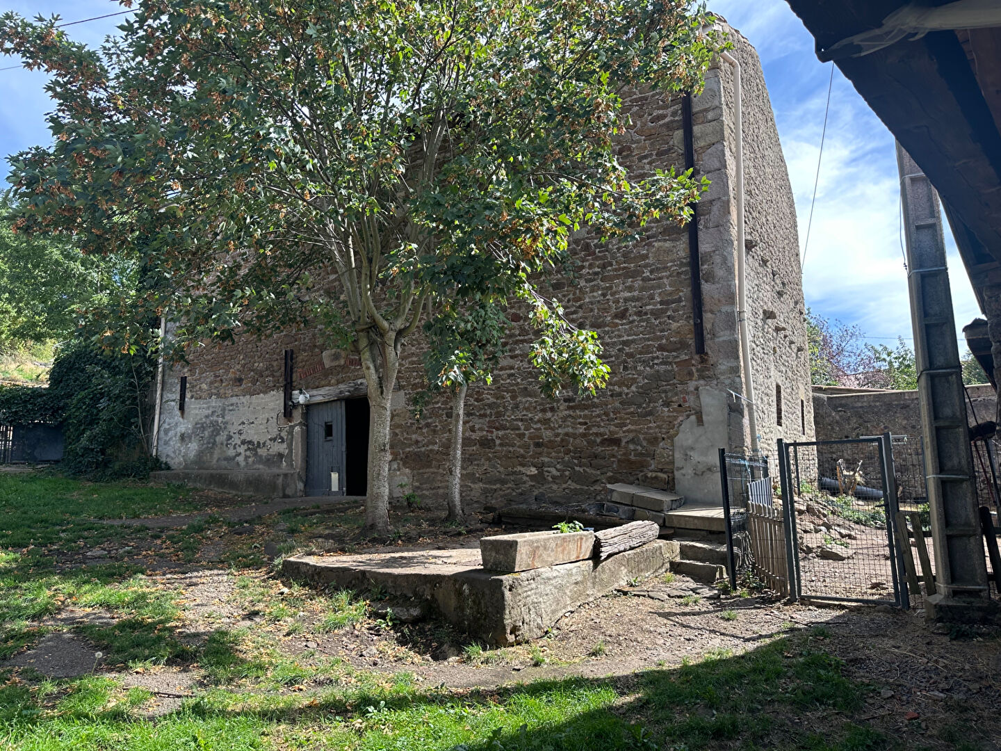 VENTE -  - SAINT JEAN BONNEFONDS (42650) - 158000 €