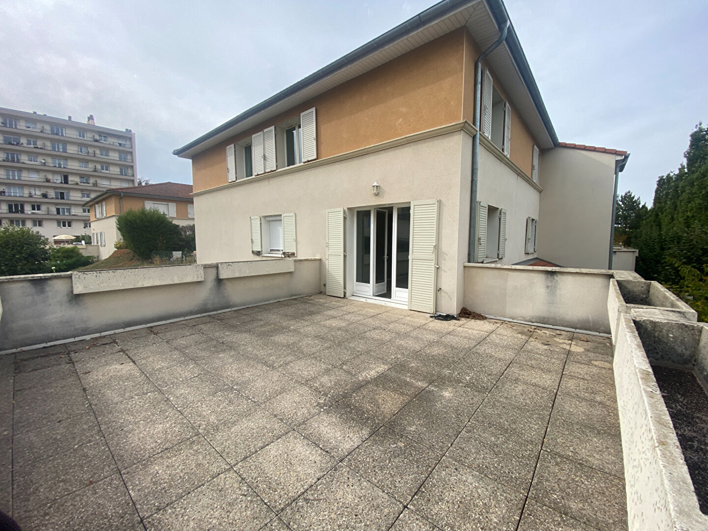 LOCATION - Appartement - SAINT-ETIENNE (42100) - 740 €