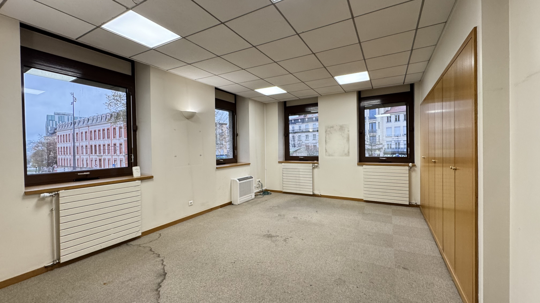VENTE - Immeuble - Saint-Étienne (42000) - 375000 €