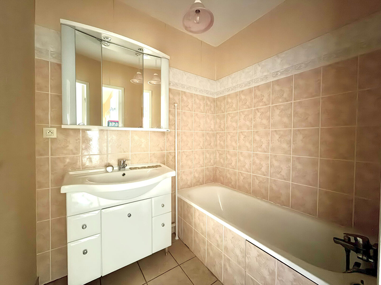 VENTE - Appartement - SAINT ETIENNE (42000) - 105000 €