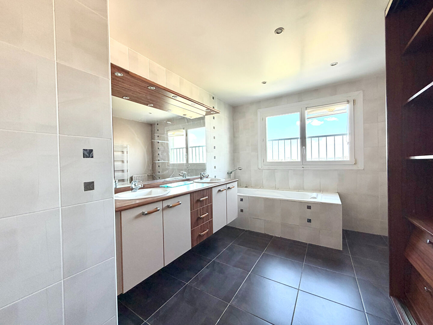 VENTE - Appartement - SAINT ETIENNE (42000) - 180000 €