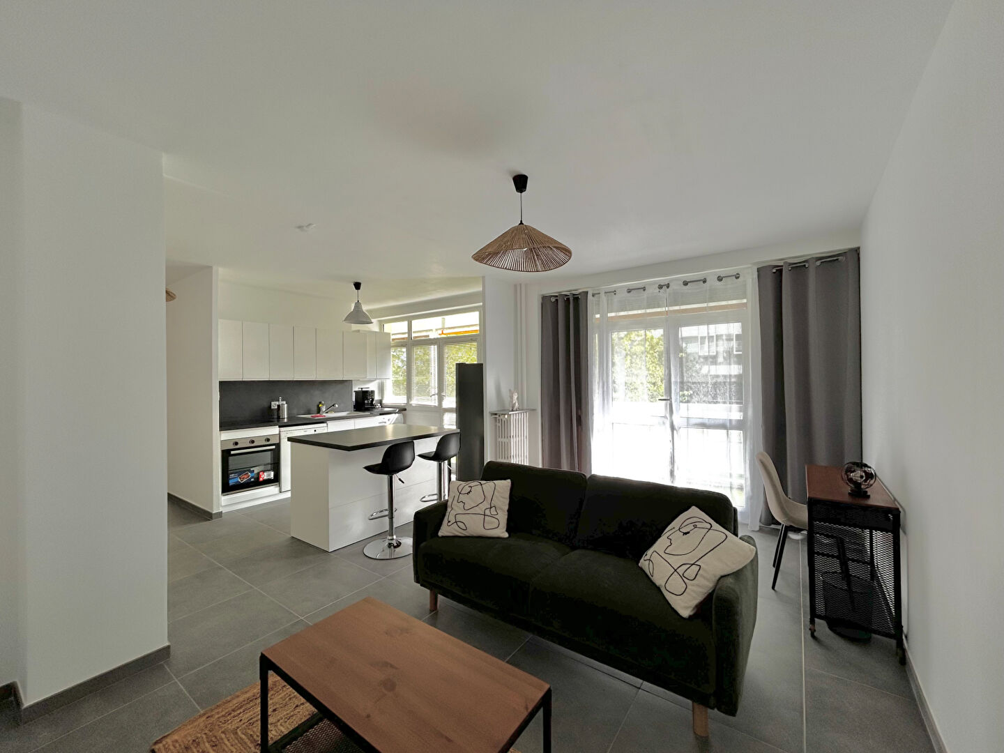 LOCATION - Appartement - SAINT ETIENNE (42000) - 670 €