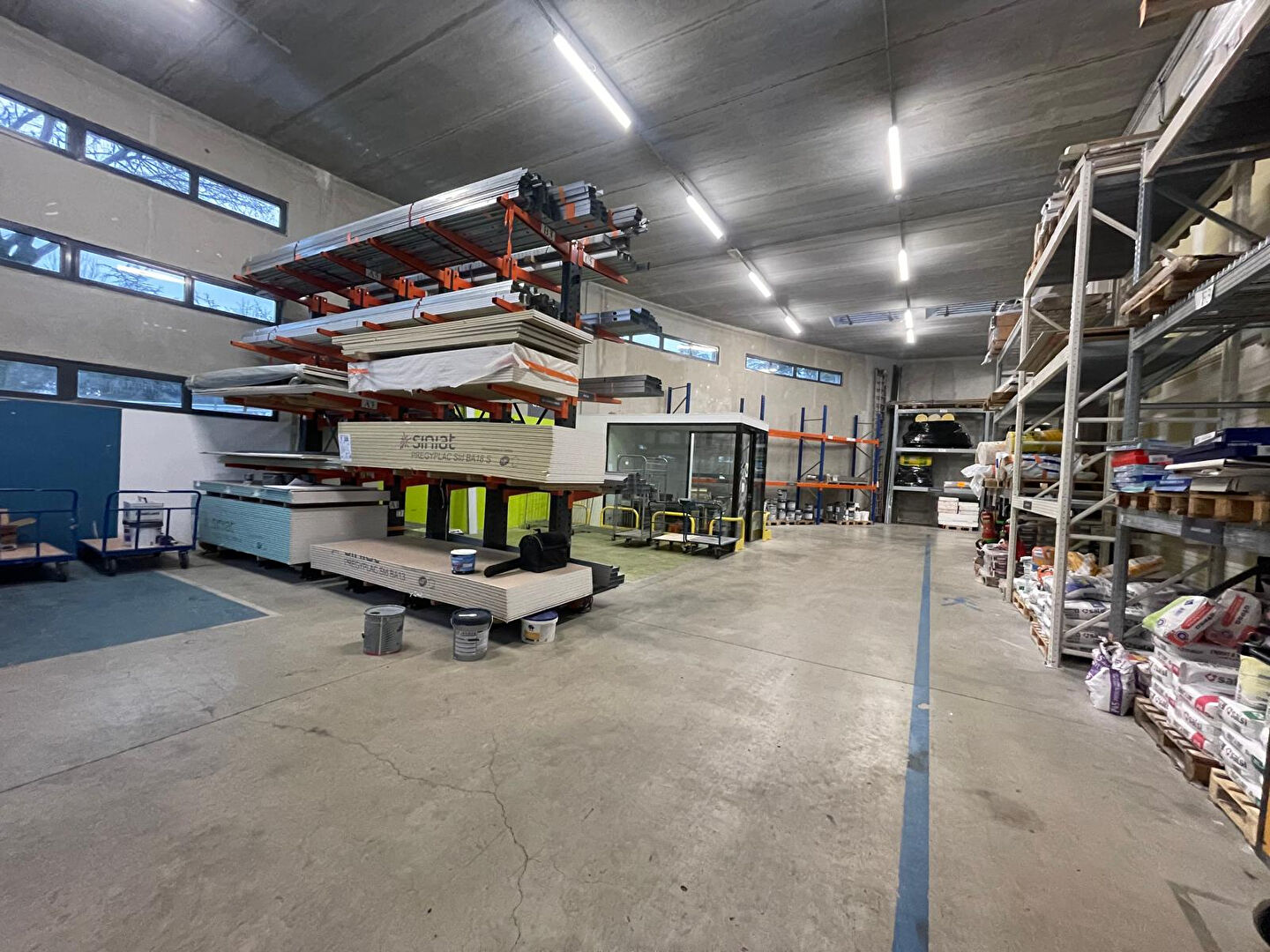 VENTE - Local - SAINT ETIENNE (42000) - 1260000 €