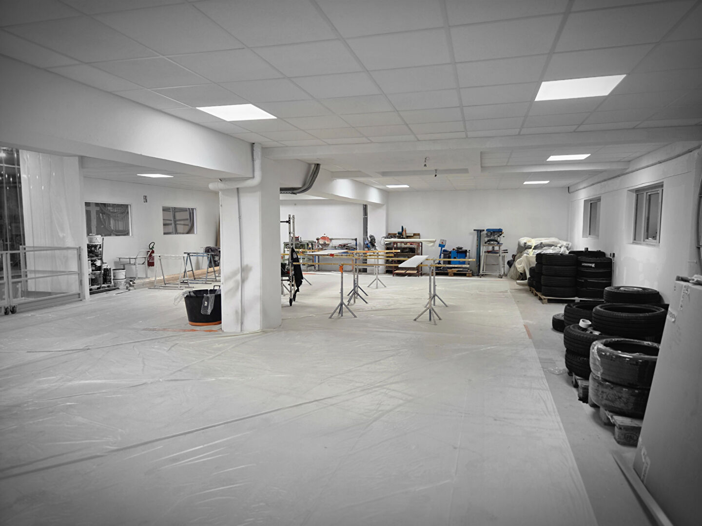 VENTE - Local - SAINT ETIENNE (42000) - 1260000 €