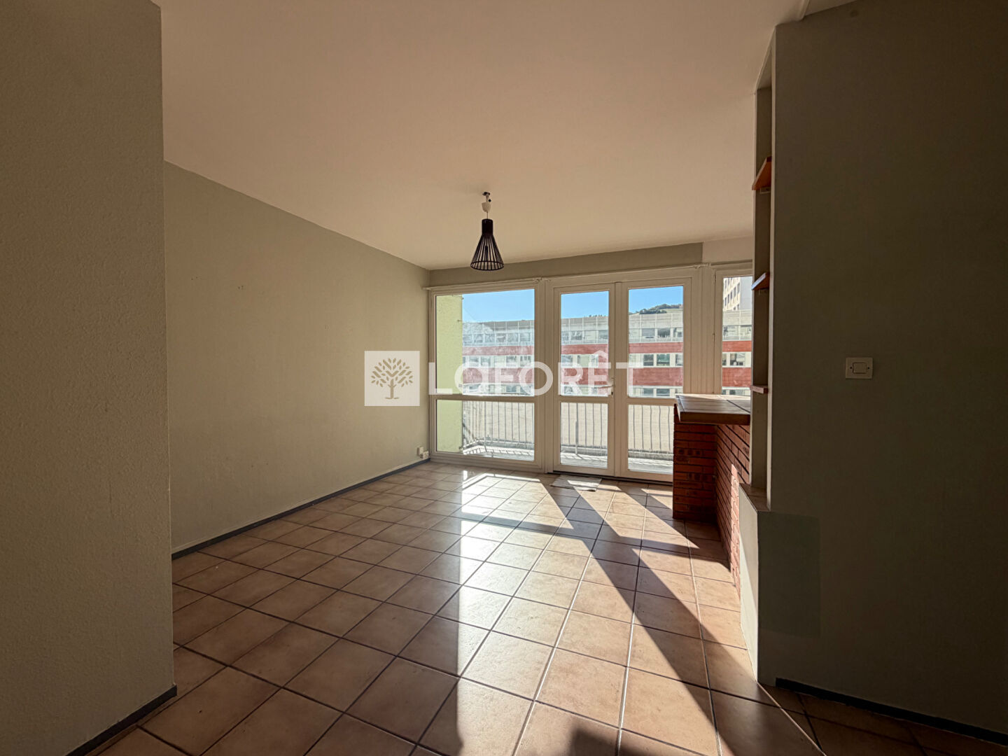 LOCATION - Appartement - SAINT ETIENNE (42100) - 470 €