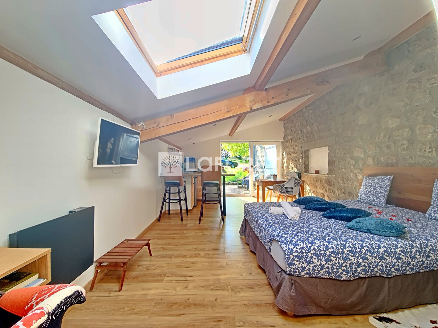VENTE - Maison - SAINT ROMAIN LACHALM (43620) - 520000 €