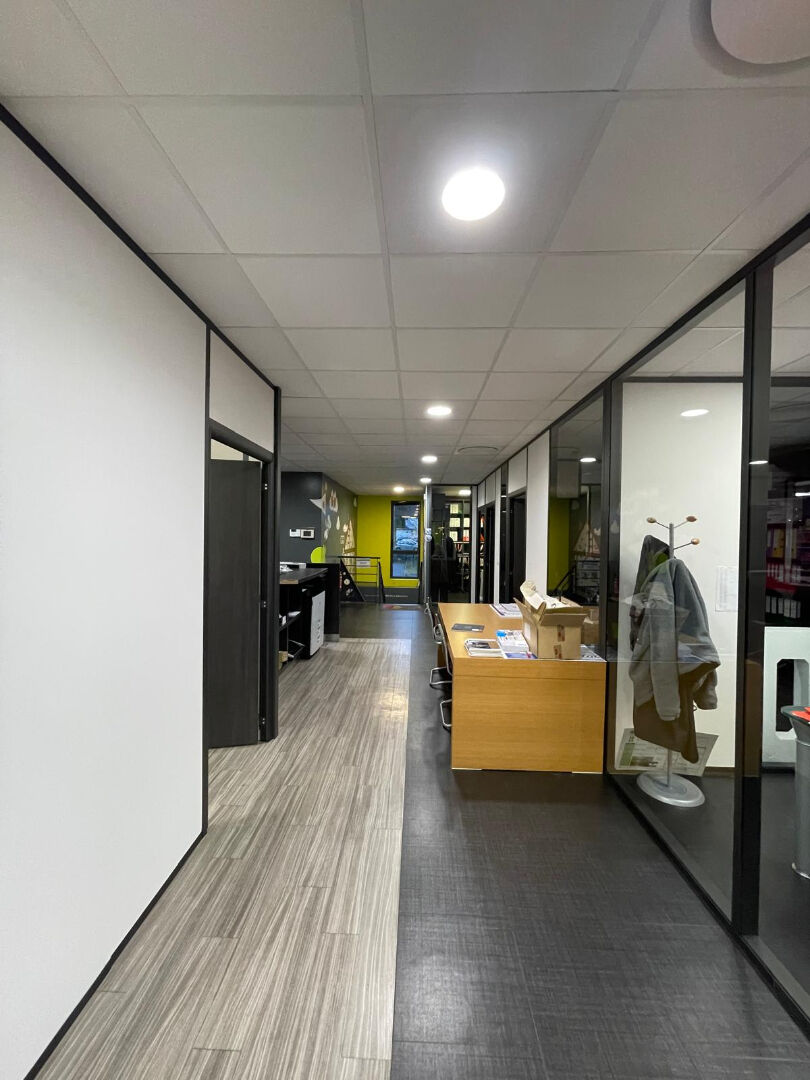 VENTE - Local - SAINT ETIENNE (42000) - 1260000 €