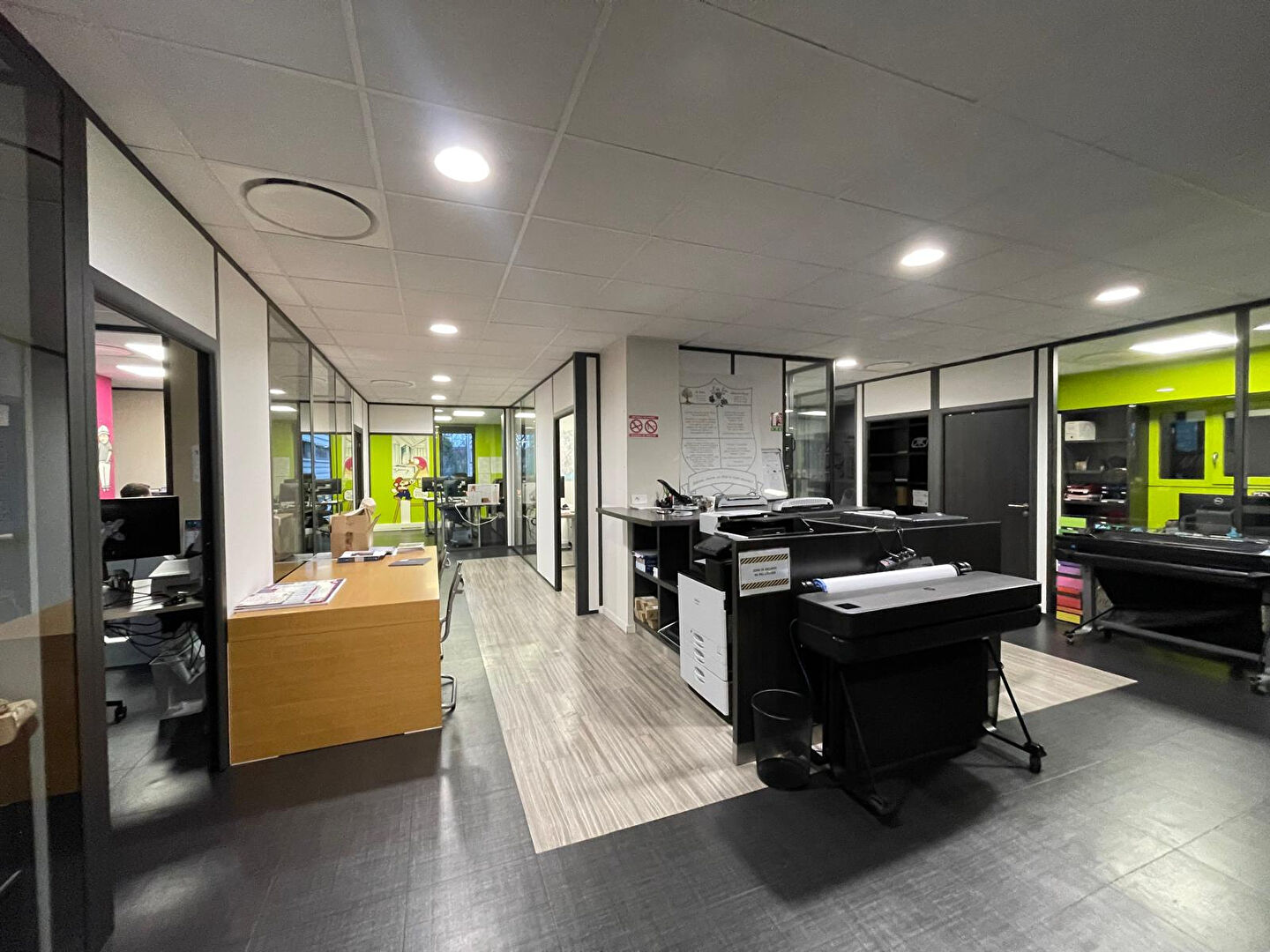 VENTE - Local - SAINT ETIENNE (42000) - 1260000 €