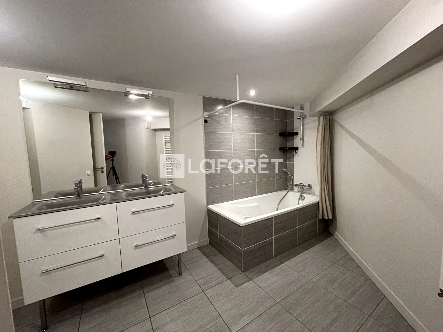VENTE - Appartement - SAINT ETIENNE (42000) - 149000 €