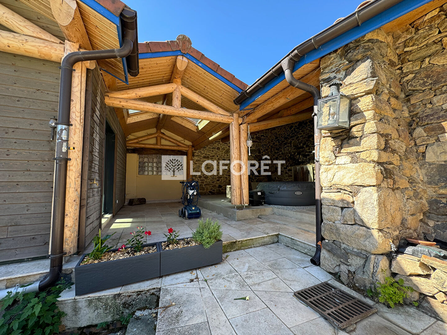 VENTE - Maison - DOIZIEUX (42740) - 339000 €