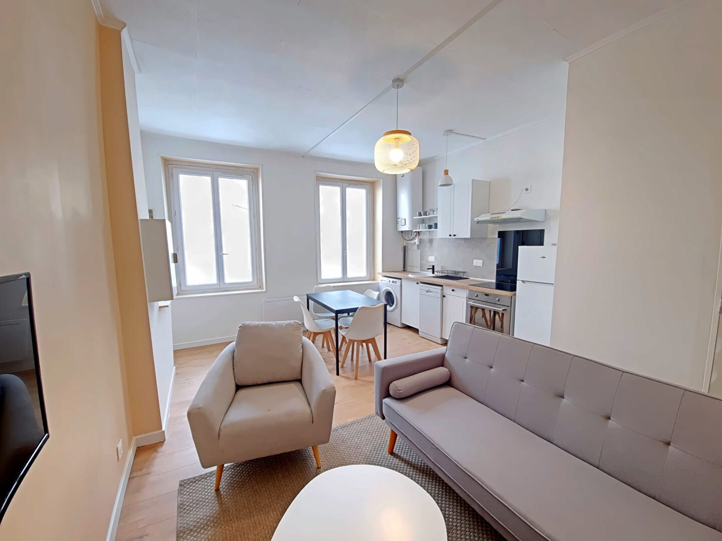 LOCATION - Appartement - SAINT ETIENNE (42000) - 620 €