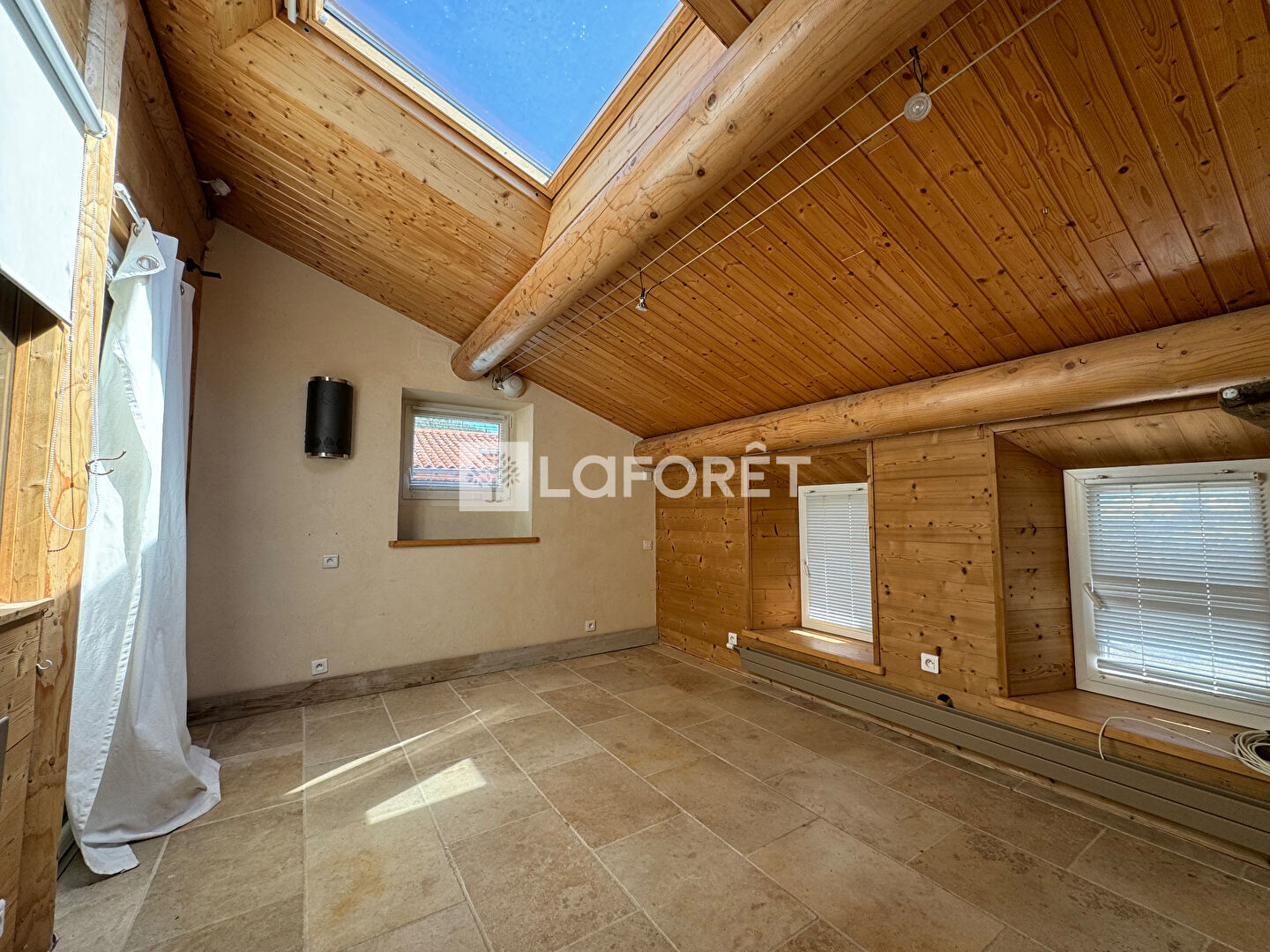 VENTE - Maison - DOIZIEUX (42740) - 339000 €